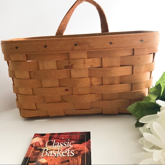 Longaberger 1999 Medium Key Basket - Picture 1 of 6